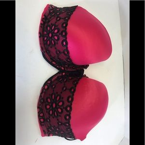 Victoria Secrets Very Sexy 38DD Push Up BRA PInk